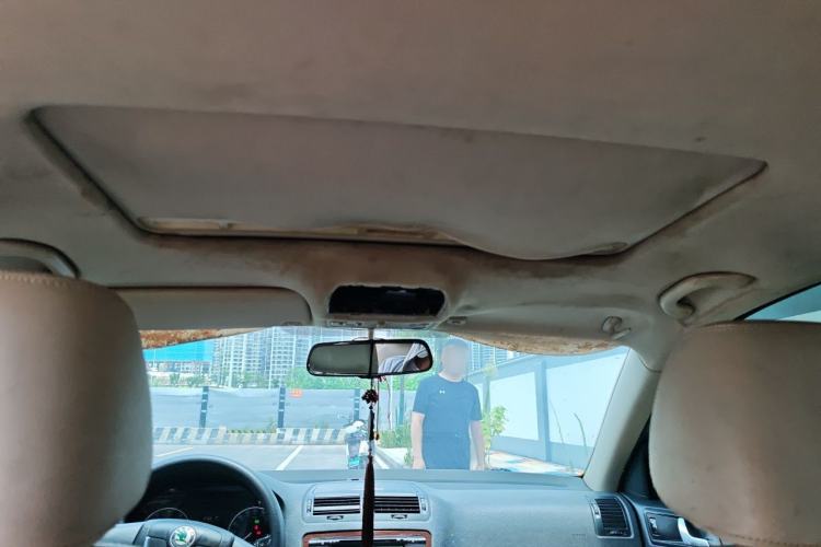 Used Skoda Octavia 2013 1.6L Automatic Yijun Edition Headliner
