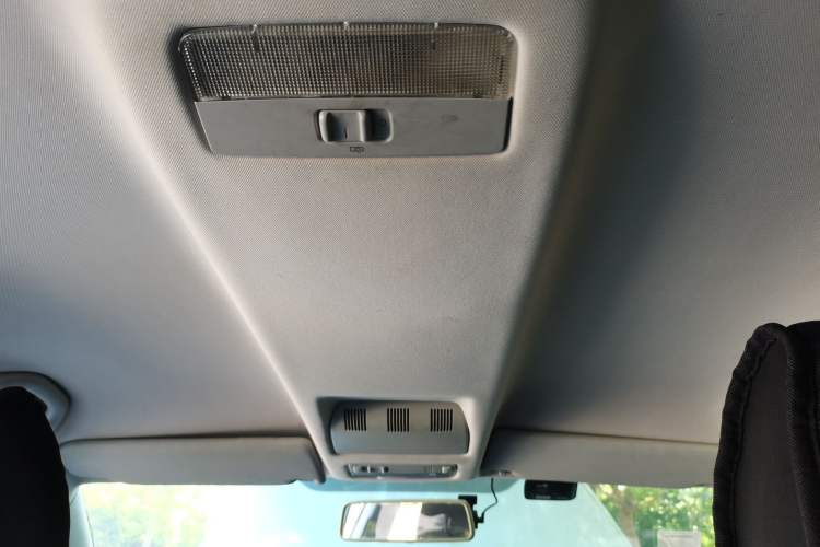 Used Skoda Octavia 2013 1.6L Manual Yijie Edition Headliner