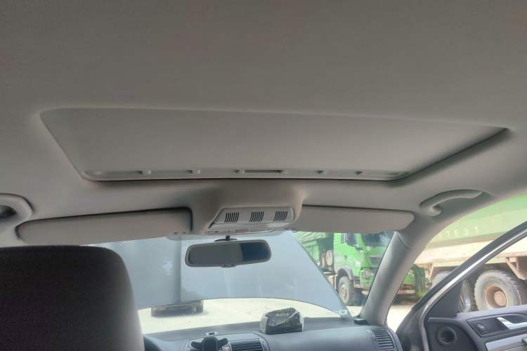 Used Skoda Octavia 2013 1.6L Automatic Yijun Edition Headliner