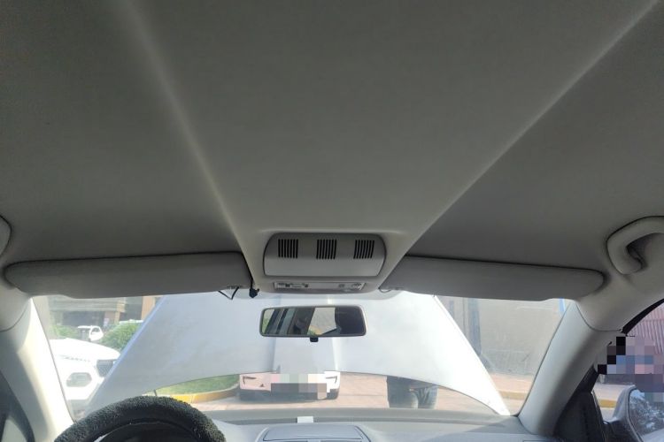Used Skoda Octavia 2013 1.6L Manual Yijie Edition Headliner