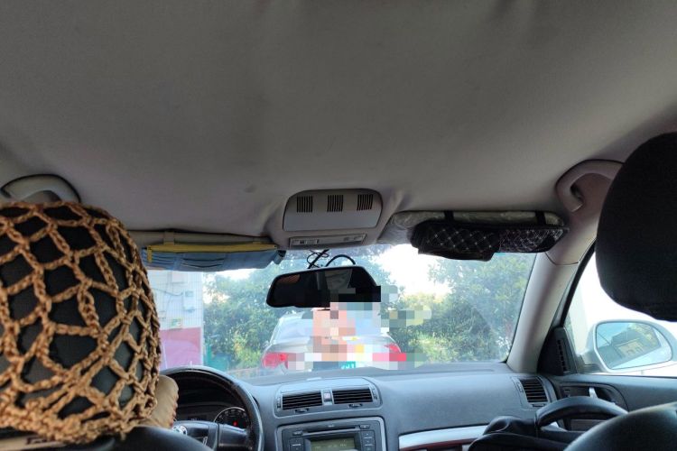 Used Skoda Octavia 2013 1.6L Manual Yijie Edition Headliner