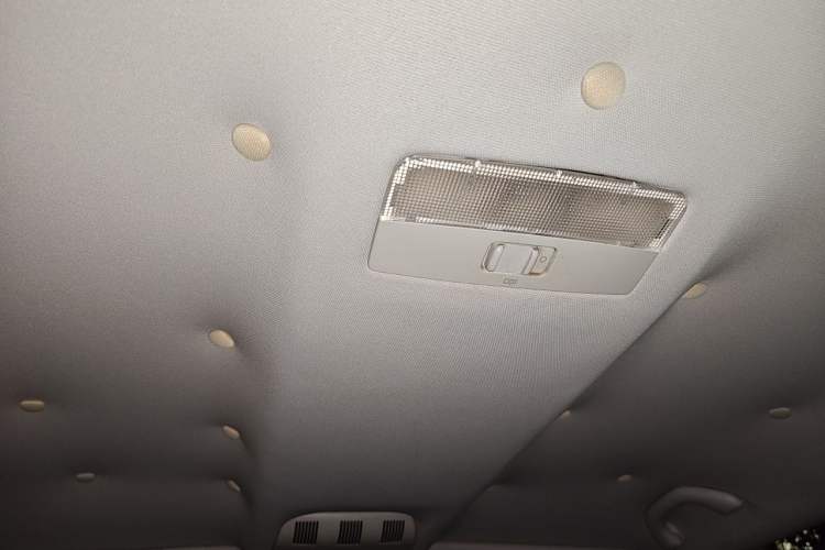 Used Skoda Octavia 2013 1.6L Automatic Yijie Edition Headliner