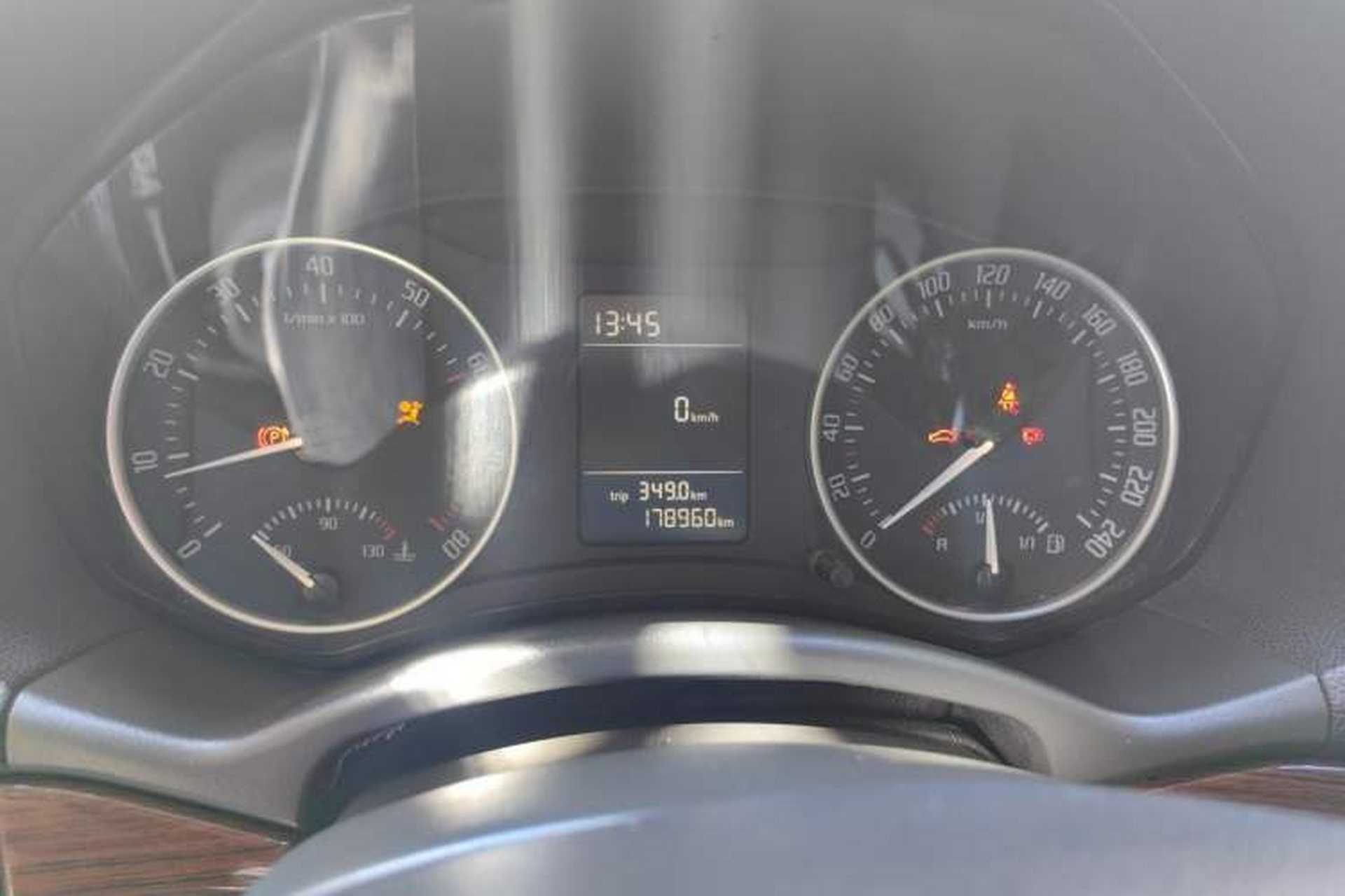 Used Skoda Octavia 2013 1.6L Manual Yijun Edition Instrument Cluster