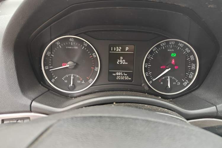 Used Skoda Octavia 2013 1.6L Automatic Yijie Edition Instrument Cluster