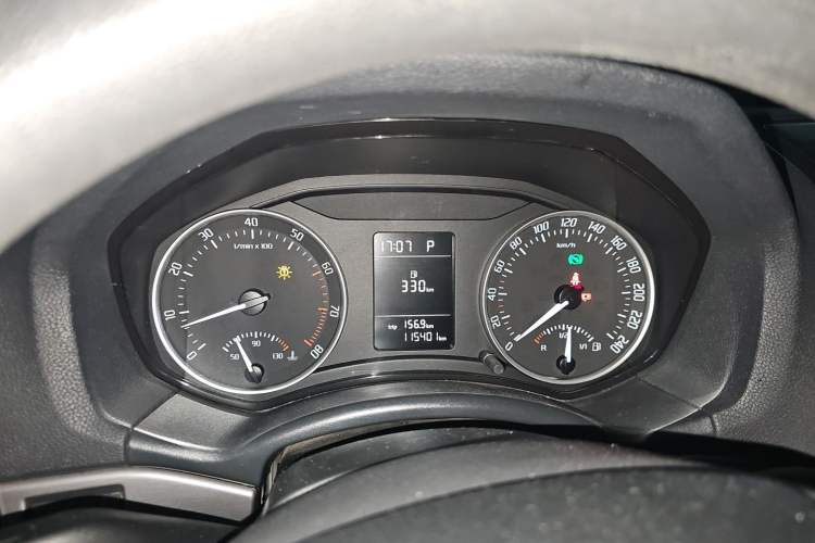 Used Skoda Octavia 2013 2.0L Automatic Yijie Edition Instrument Cluster