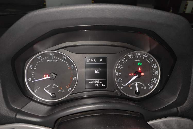 Used Skoda Octavia 2013 1.6L Automatic Yijie Edition Instrument Cluster