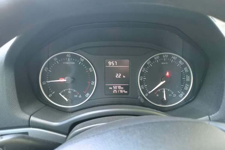 Used Skoda Octavia 2013 1.6L Manual Yijie Edition Instrument Cluster