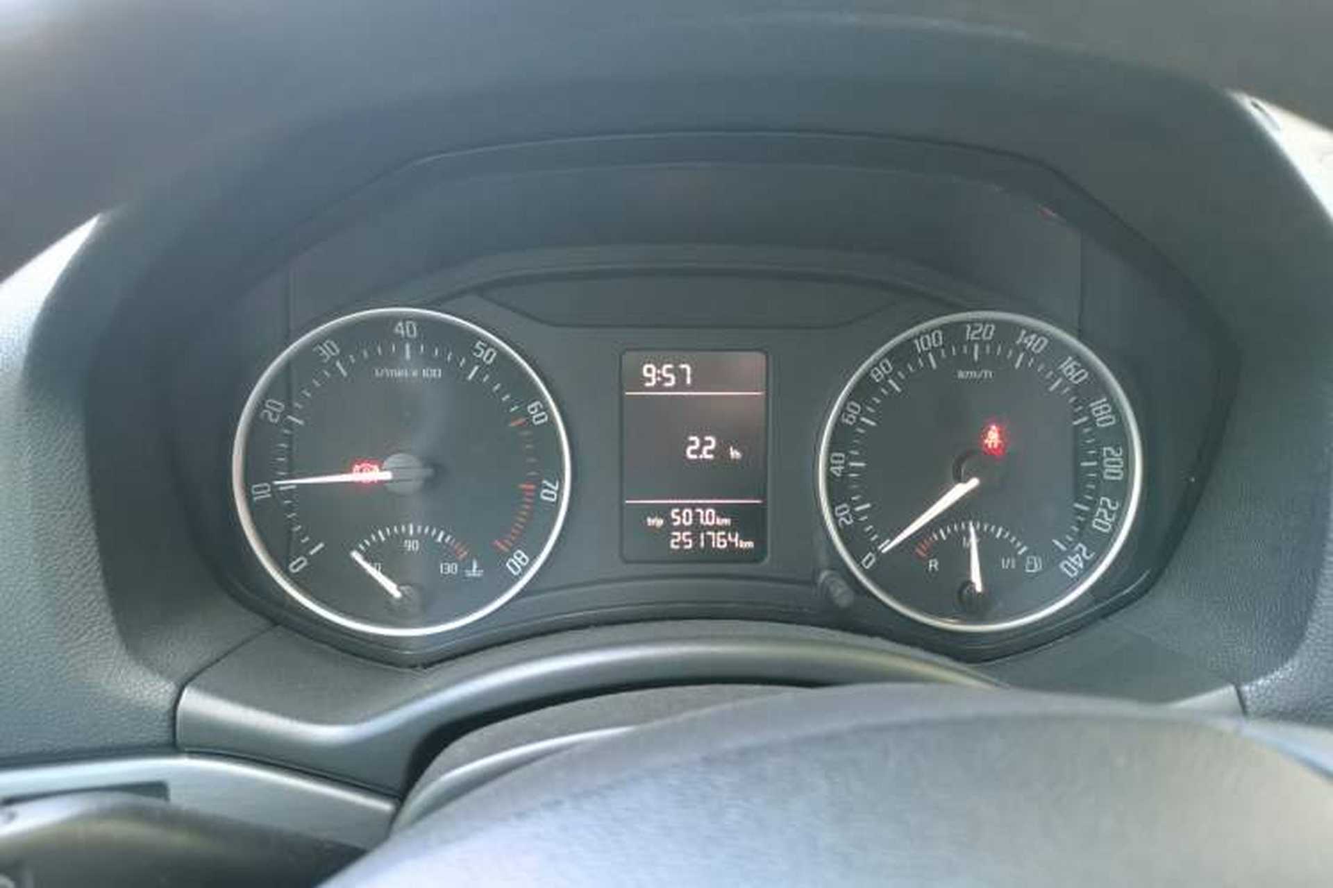 Used Skoda Octavia 2013 1.6L Manual Yijie Edition Instrument Cluster