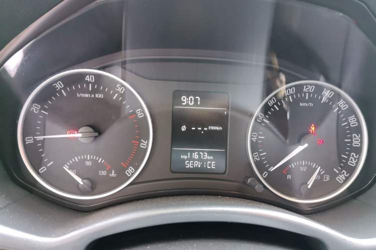 Used Skoda Octavia 2013 1.6L Manual Yijun Edition Instrument Cluster