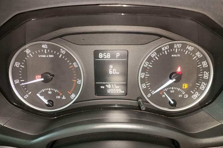 Used Skoda Octavia 2013 2.0L Automatic Yijie Edition Instrument Cluster