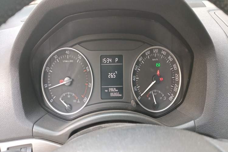 Used Skoda Octavia 2013 1.6L Automatic Yijie Edition Instrument Cluster
