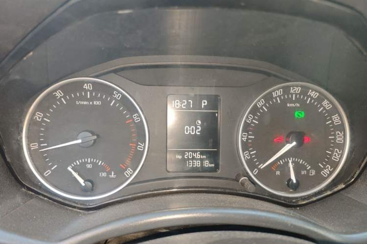 Used Skoda Octavia 2013 1.6L Automatic Yijun Edition Instrument Cluster