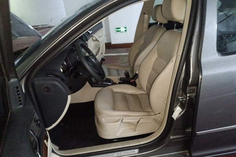 Used Skoda Octavia 2013 1.4TSI DSG Yijun Edition Left Front Seat