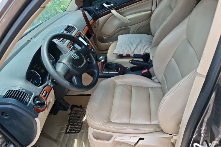 Used Skoda Octavia 2013 1.6L Automatic Yijun Edition Left Front Seat