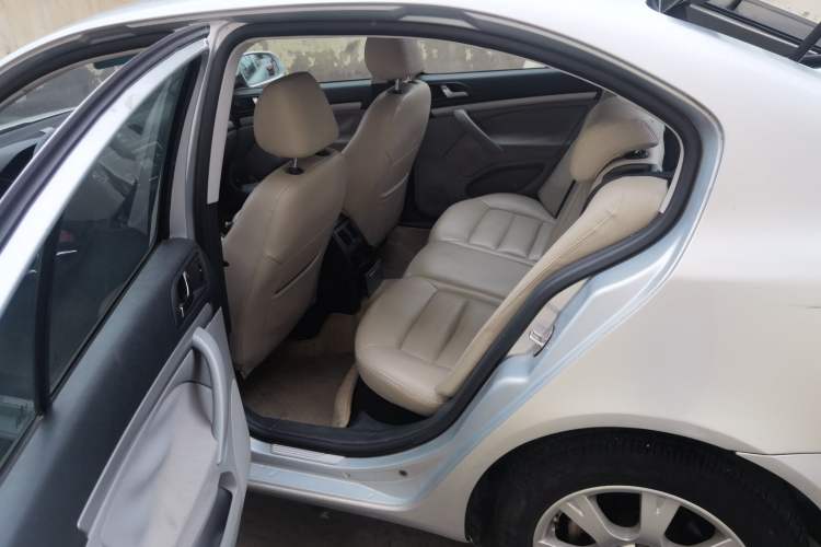 Used Skoda Octavia 2013 1.6L Manual Yijie Edition Left Rear Seat