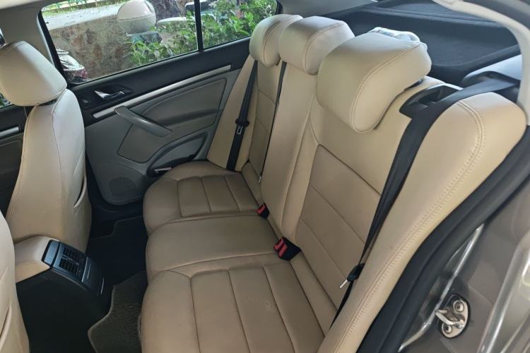 Used Skoda Octavia 2013 1.6L Automatic Yijie Edition Left Rear Seat