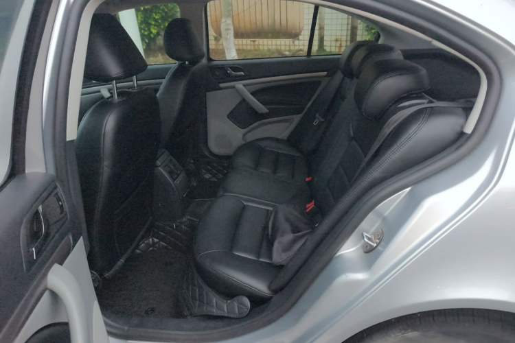 Used Skoda Octavia 2013 1.6L Automatic Yijie Edition Left Rear Seat
