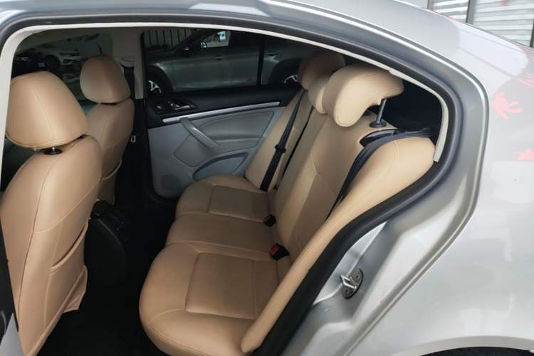 Used Skoda Octavia 2013 2.0L Automatic Yijie Edition Left Rear Seat