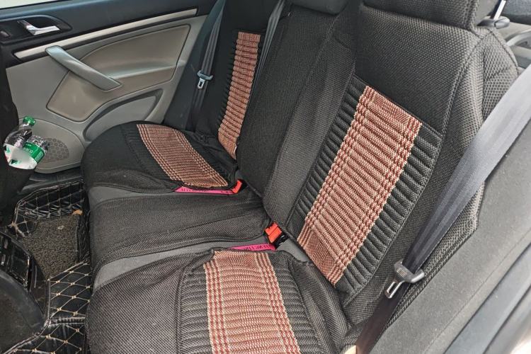 Used Skoda Octavia 2013 1.6L Automatic Yijie Edition Left Rear Seat