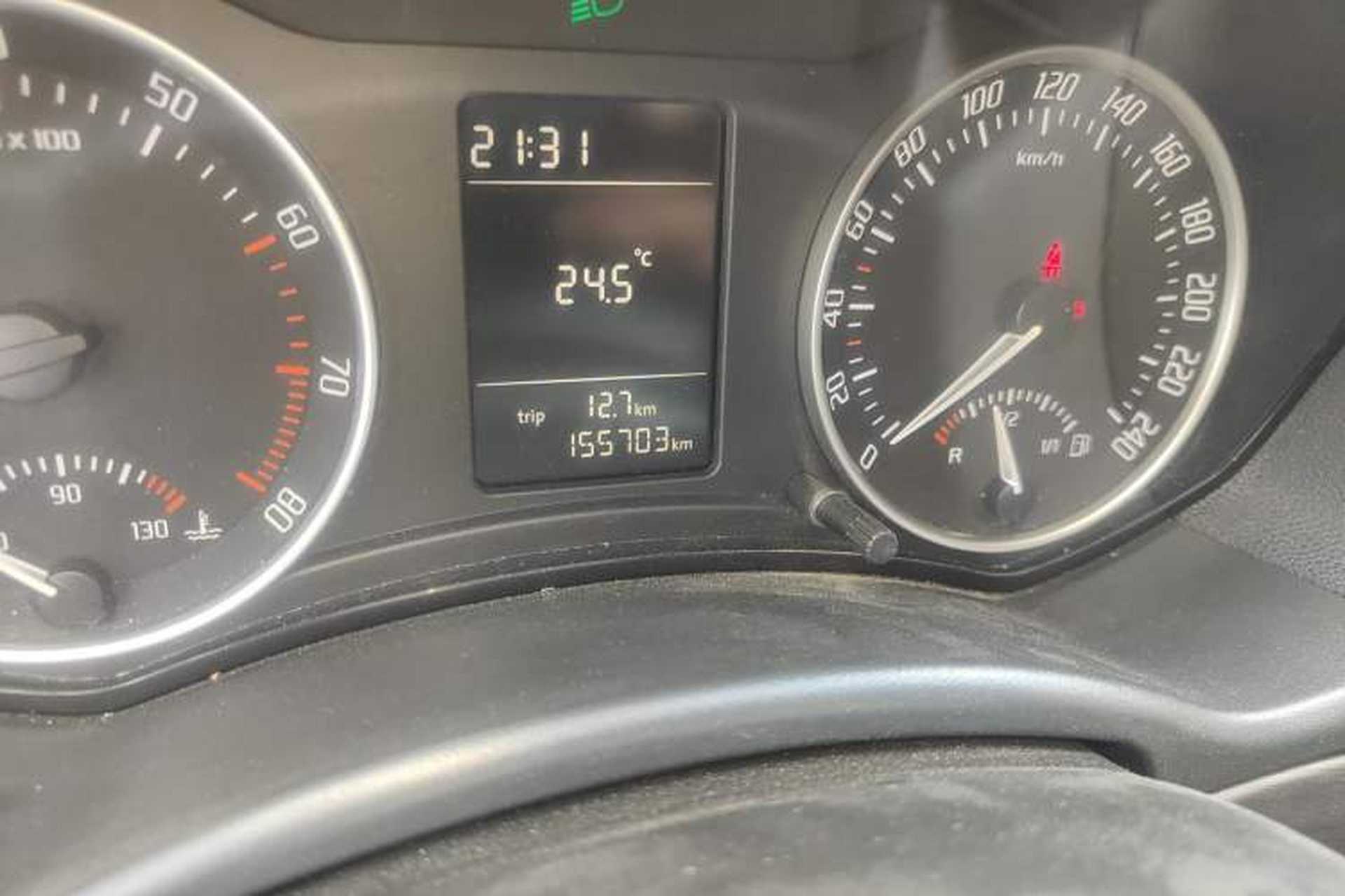 Used Skoda Octavia 2013 1.6L Manual Eado Edition Odometer Close Up