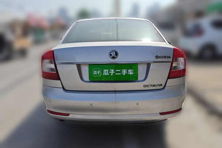 Used Skoda Octavia 2013 1.6L Automatic Yijun Edition Rear