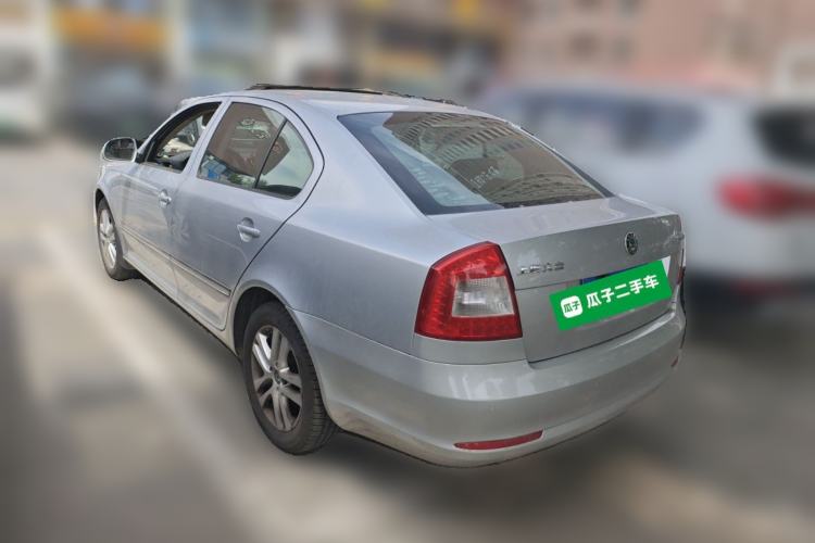 Used Skoda Octavia 2013 1.6L Automatic Yijun Edition Rear Left 45 Deg