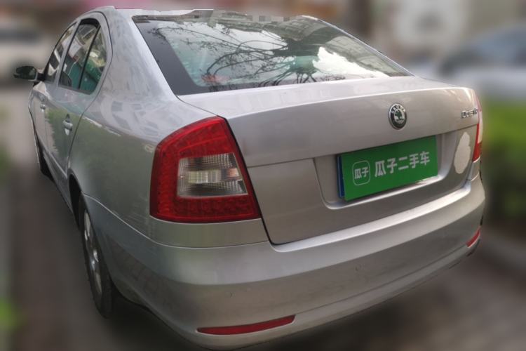 Used Skoda Octavia 2013 1.6L Automatic Yijie Edition Rear Left 45 Deg