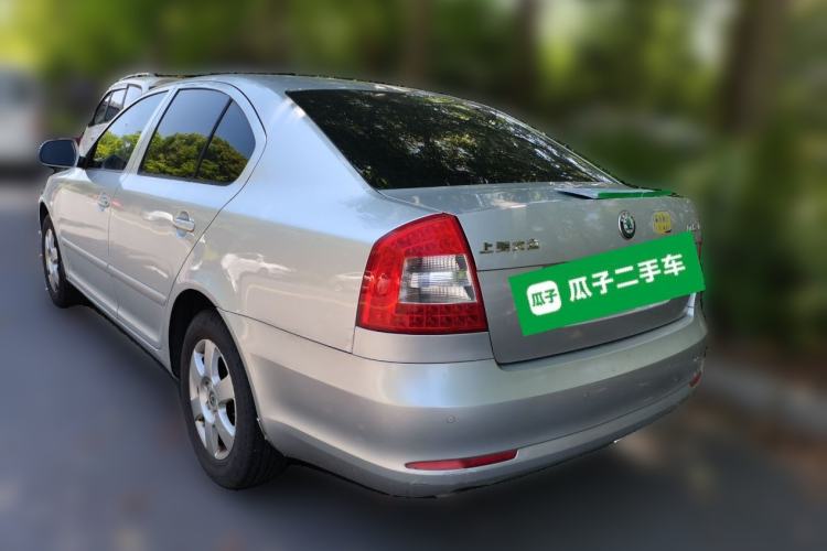 Used Skoda Octavia 2013 1.6L Manual Yijie Edition Rear Left 45 Deg