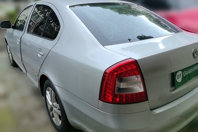 Used Skoda Octavia 2013 1.6L Manual Yijun Edition Rear Left 45 Deg