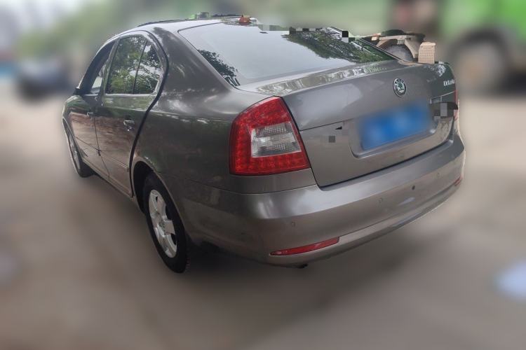 Used Skoda Octavia 2013 1.6L Automatic Yijun Edition Rear Left 45 Deg