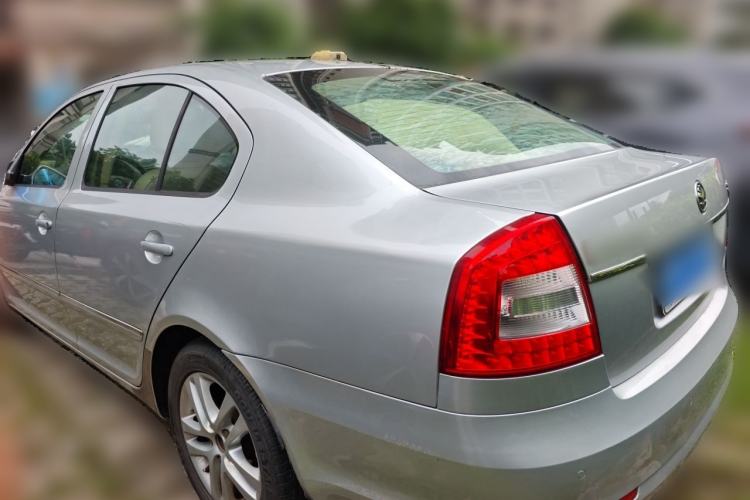 Used Skoda Octavia 2013 1.6L Automatic Yijun Edition Rear Left 45 Deg