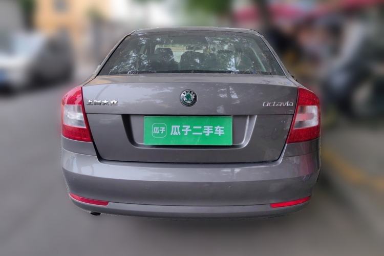 Used Skoda Octavia 2013 1.6L Automatic Yijie Edition Rear