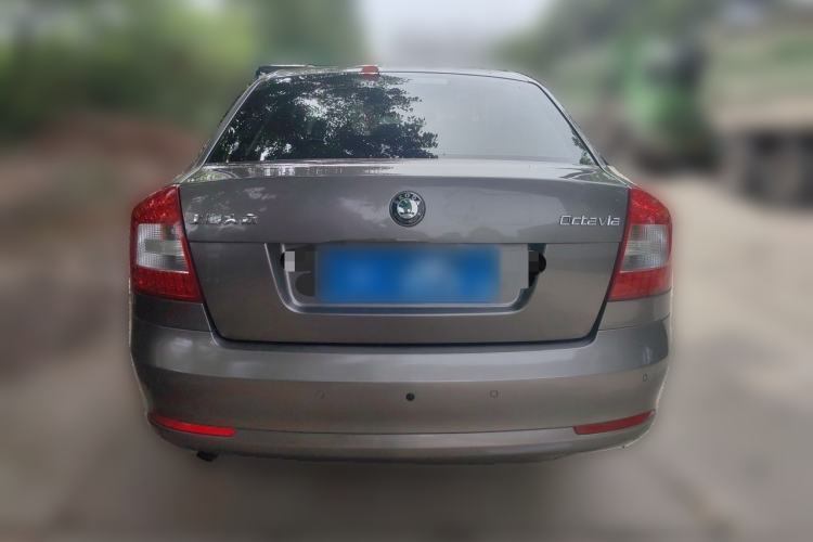 Used Skoda Octavia 2013 1.6L Automatic Yijun Edition Rear