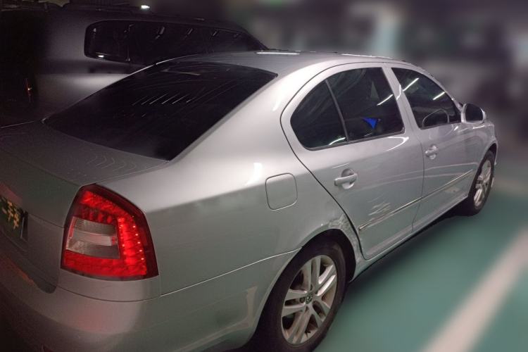Used Skoda Octavia 2013 1.4TSI DSG Yijun Edition Rear Right 45 Deg