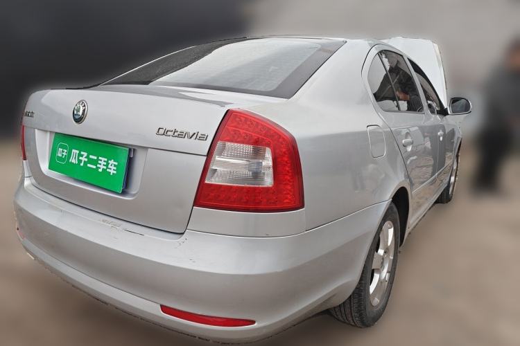 Used Skoda Octavia 2013 1.6L Automatic Elegance Edition Rear Right 45 Deg