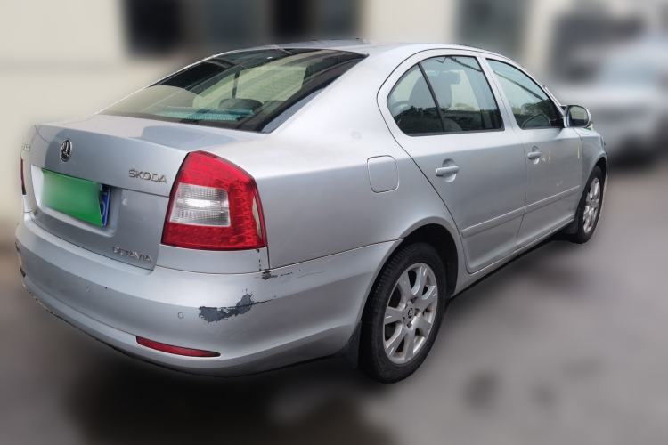 Used Skoda Octavia 2013 1.6L Manual Yijie Edition Rear Right 45 Deg