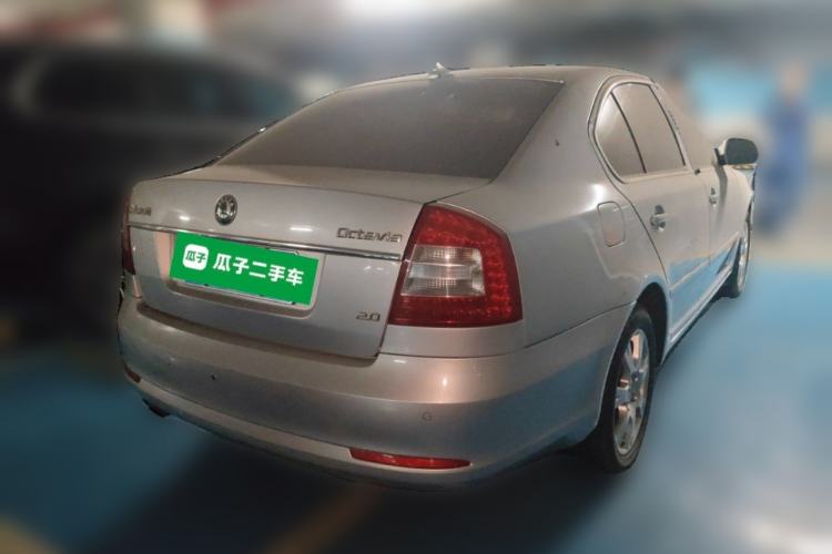Used Skoda Octavia 2013 2.0L Automatic Yijie Edition Rear Right 45 Deg
