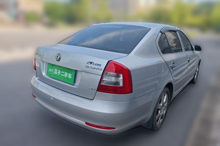 Used Skoda Octavia 2013 2.0L Automatic Yijie Edition Rear Right 45 Deg