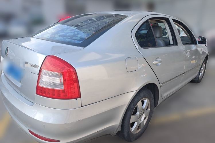 Used Skoda Octavia 2013 1.6L Automatic Yijun Edition Rear Right 45 Deg