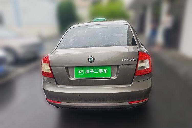 Used Skoda Octavia 2013 1.6L Automatic Yijie Edition Rear