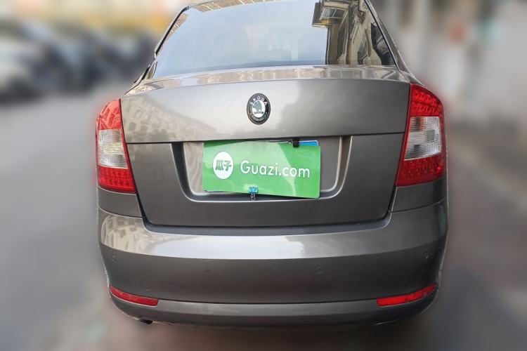 Used Skoda Octavia 2013 1.6L Automatic Yijie Edition Rear