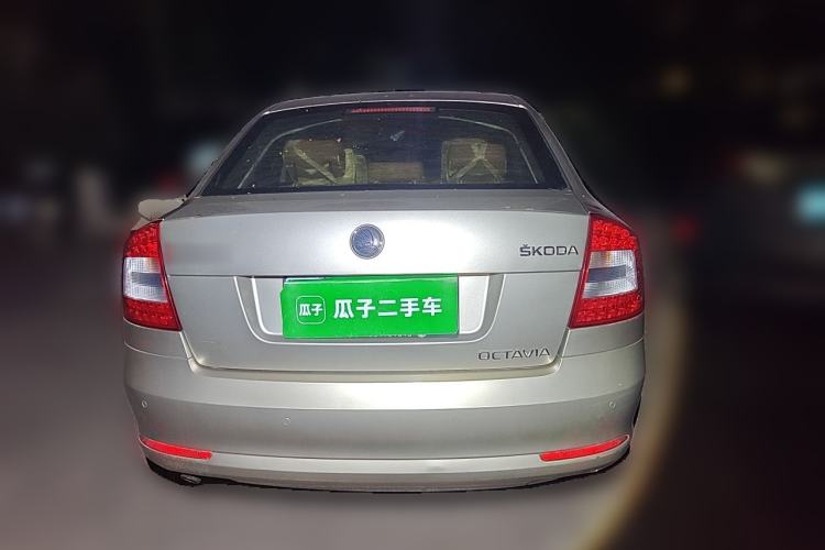 Used Skoda Octavia 2013 1.6L Automatic Yijie Edition Rear