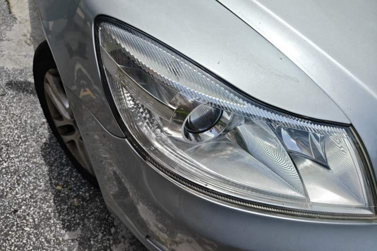 Used Skoda Octavia 2013 1.6L Automatic Yijun Edition Right Front Headlight