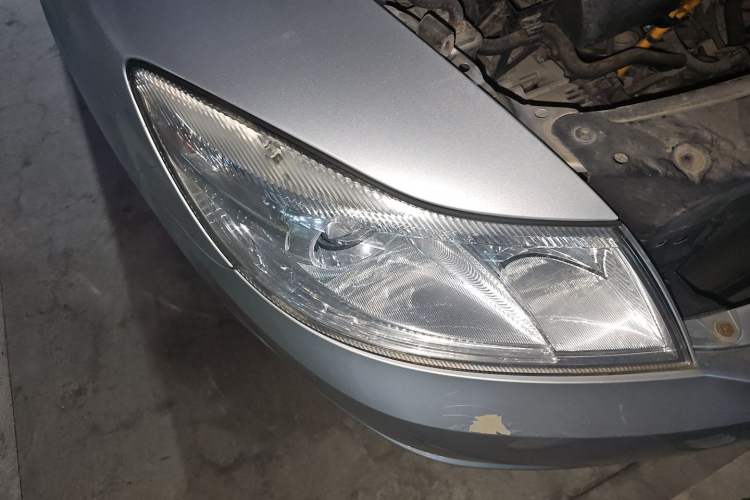 Used Skoda Octavia 2013 2.0L Automatic Yijie Edition Right Front Headlight
