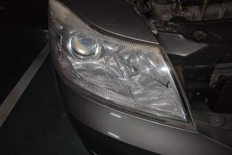 Used Skoda Octavia 2013 1.6L Automatic Yijie Edition Right Front Headlight
