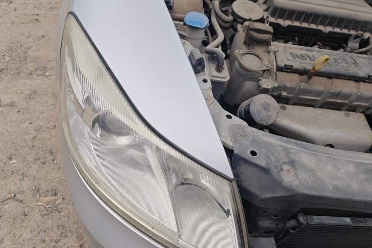 Used Skoda Octavia 2013 1.6L Automatic Elegance Edition Right Front Headlight