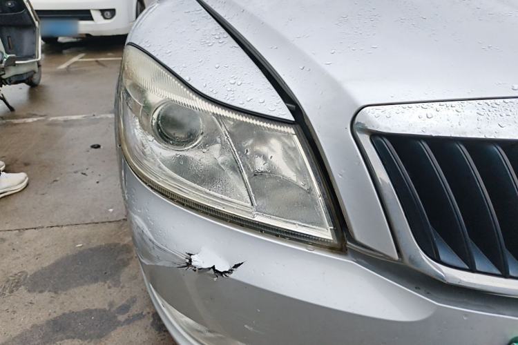 Used Skoda Octavia 2013 1.6L Automatic Yijie Edition Right Front Headlight