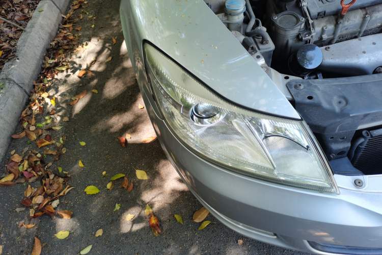 Used Skoda Octavia 2013 1.6L Manual Yijie Edition Right Front Headlight