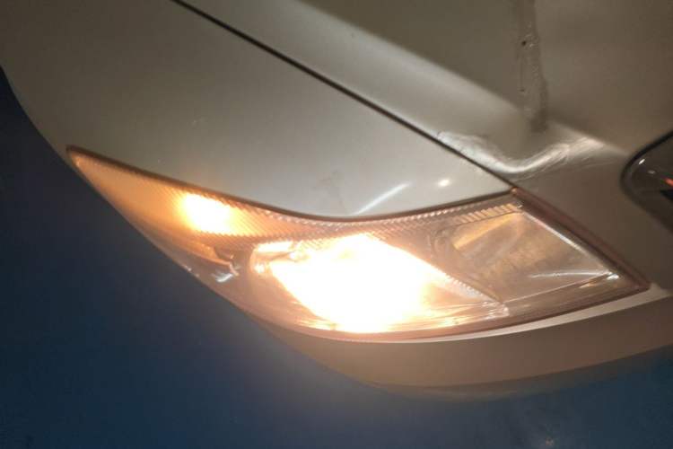 Used Skoda Octavia 2013 2.0L Automatic Yijie Edition Right Front Headlight