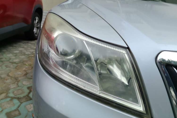 Used Skoda Octavia 2013 1.6L Manual Yijun Edition Right Front Headlight